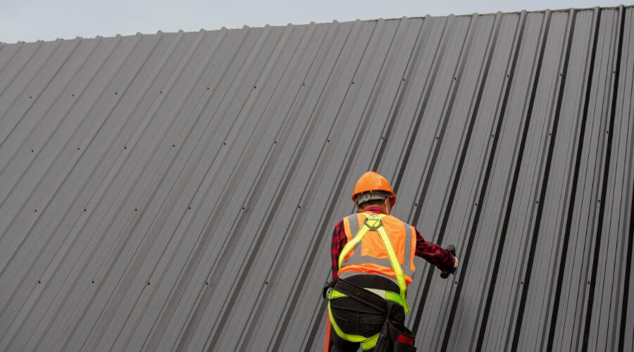 Professional metal roof installation services in Shongaloo, LA